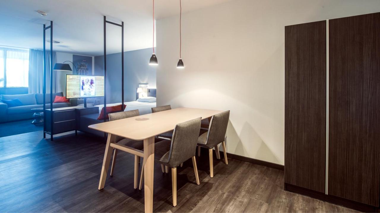 Postillion Hotel Dordrecht Bagian luar foto