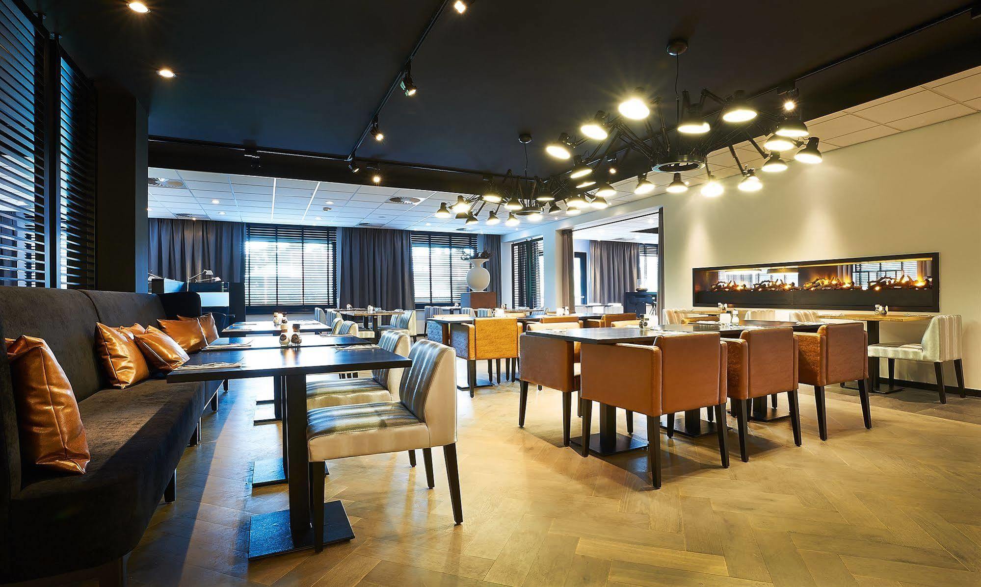 Postillion Hotel Dordrecht Bagian luar foto
