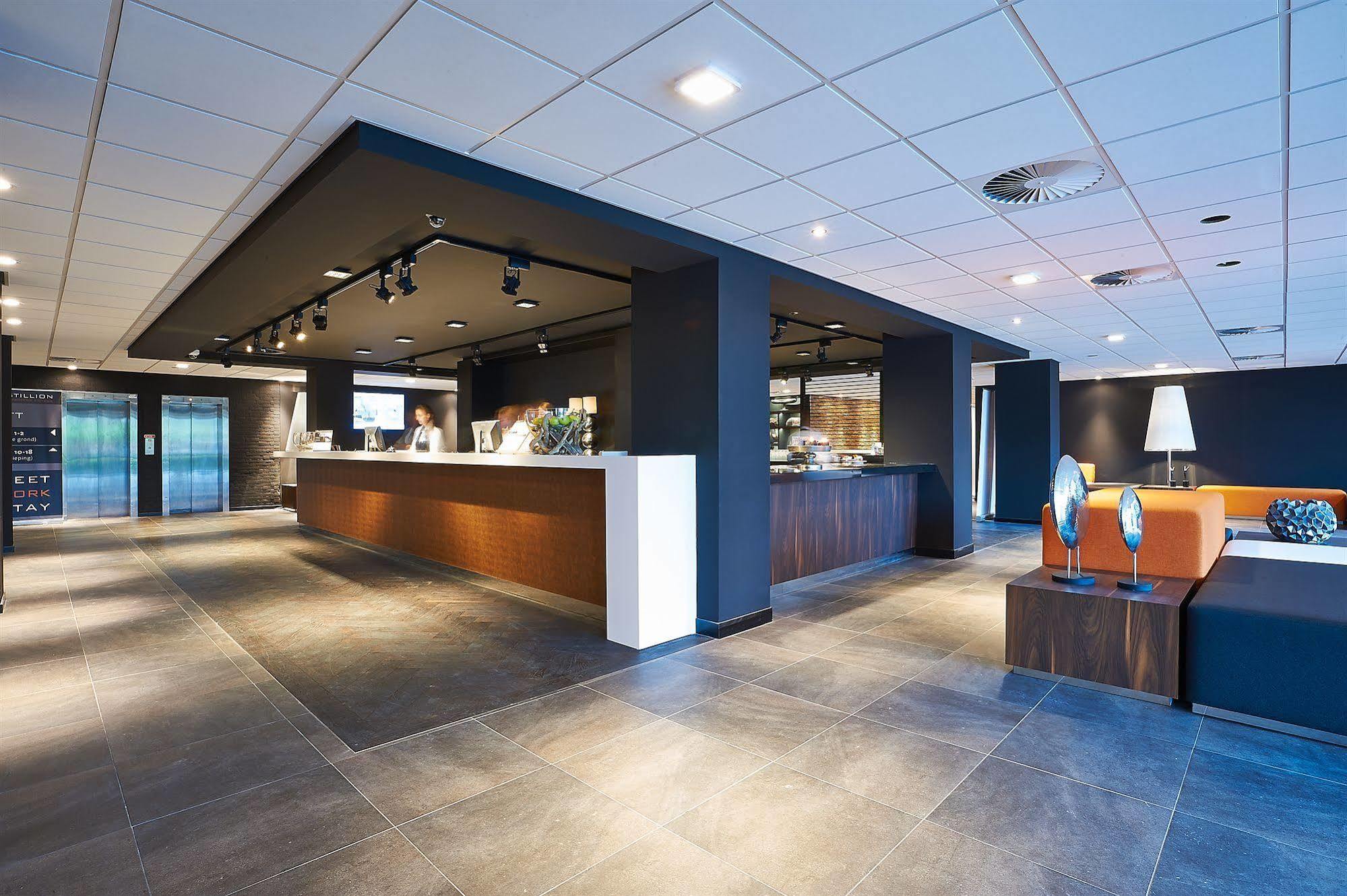 Postillion Hotel Dordrecht Bagian luar foto
