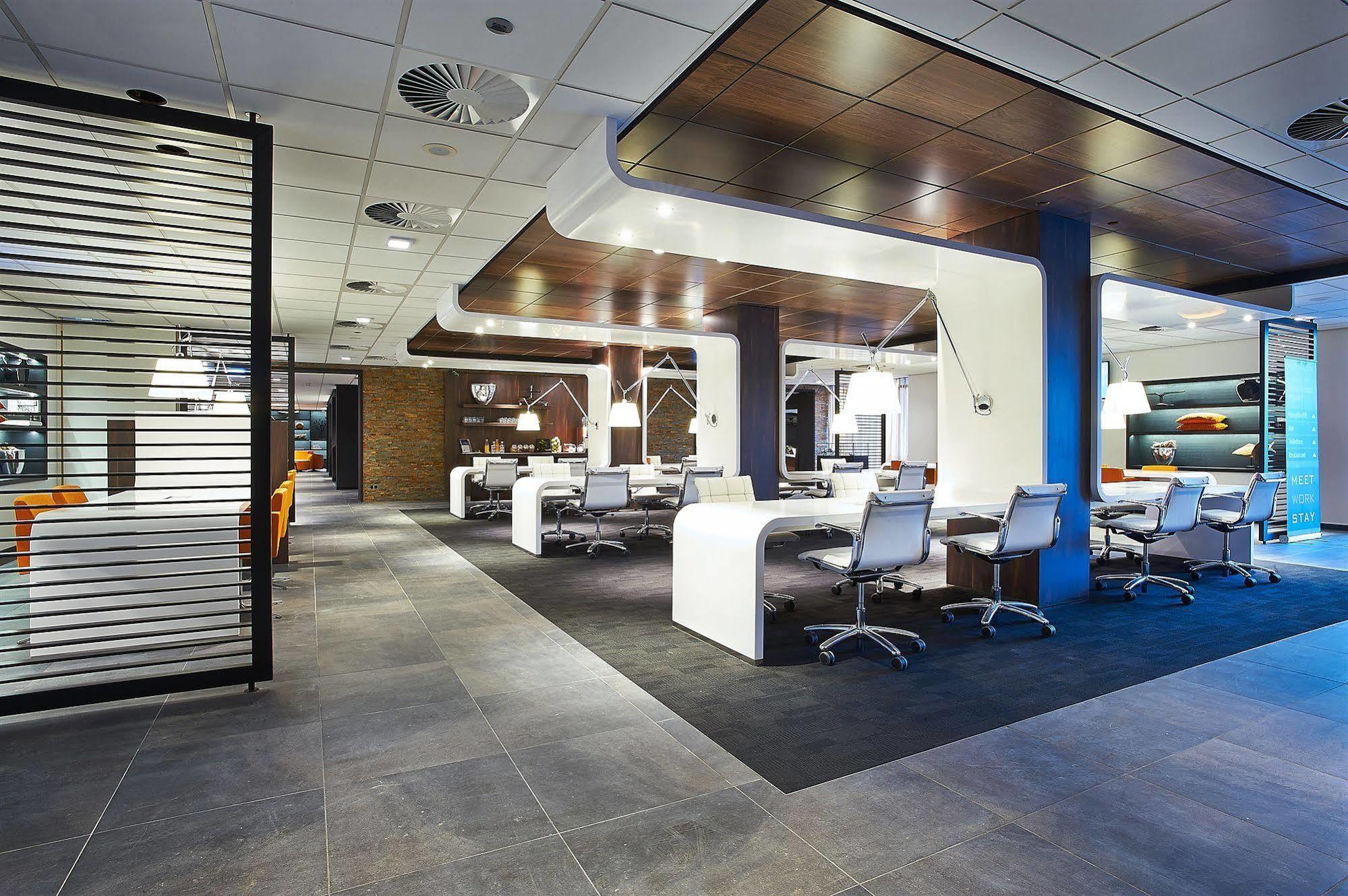Postillion Hotel Dordrecht Bagian luar foto