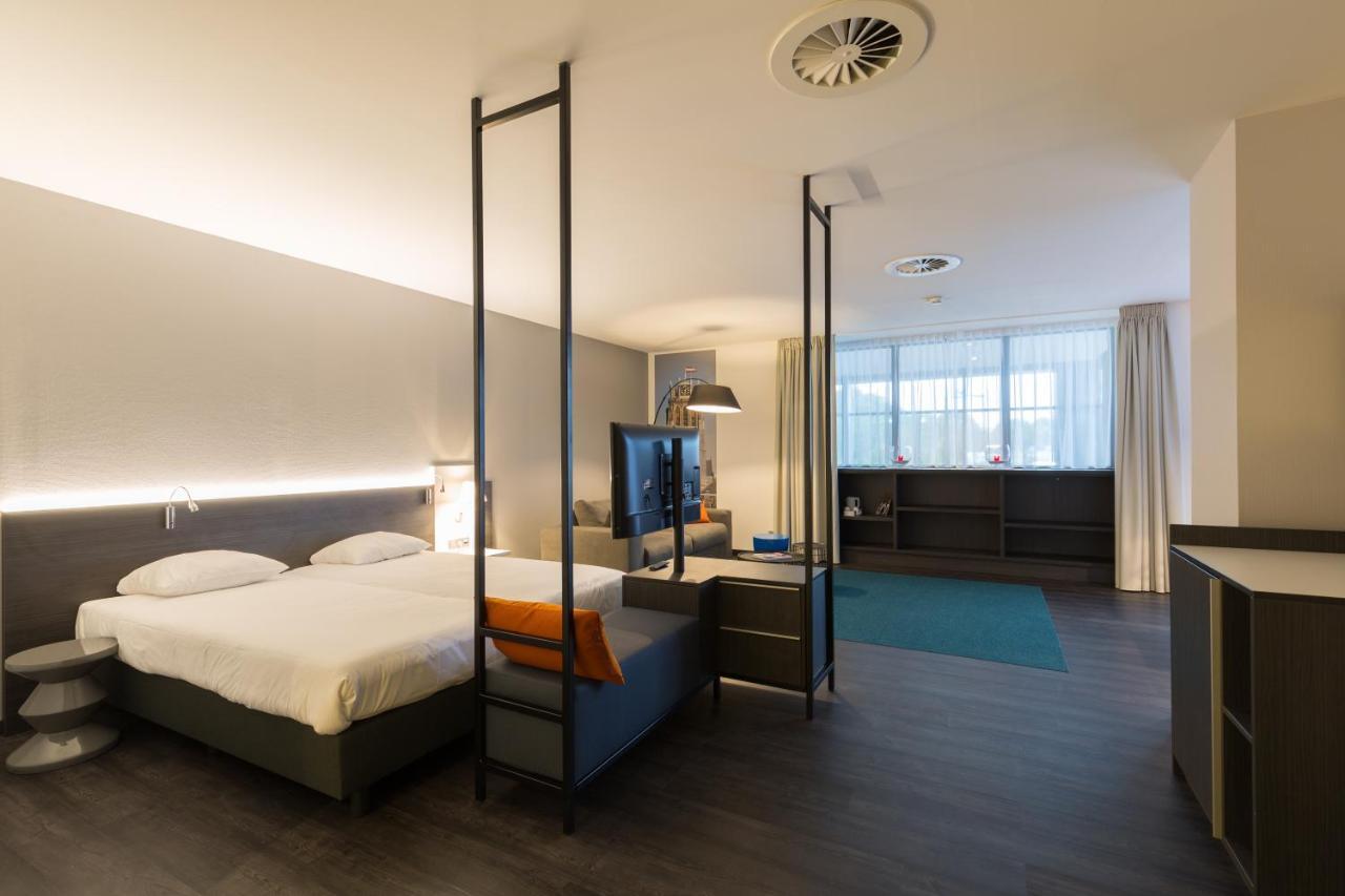 Postillion Hotel Dordrecht Bagian luar foto