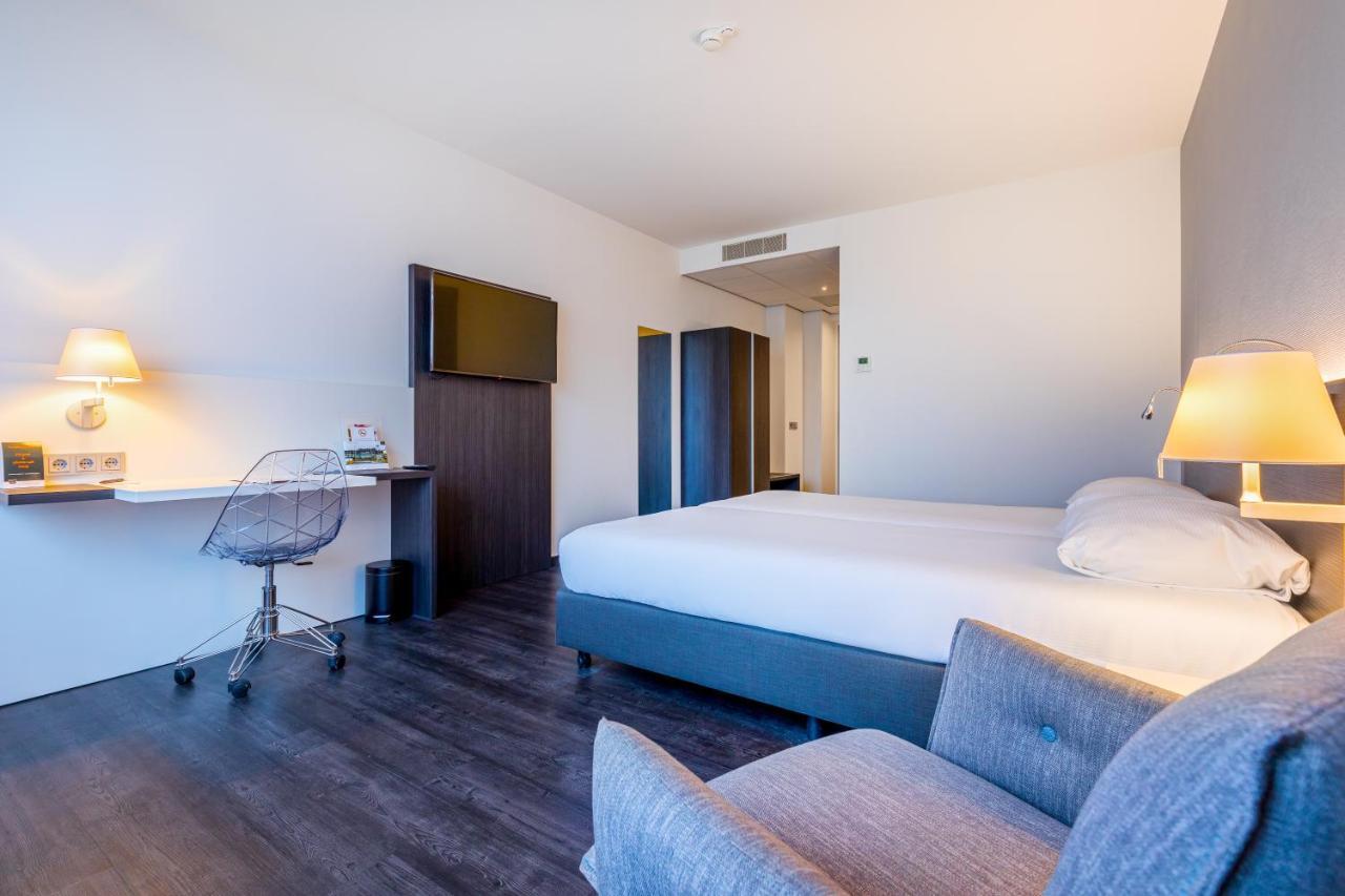 Postillion Hotel Dordrecht Bagian luar foto