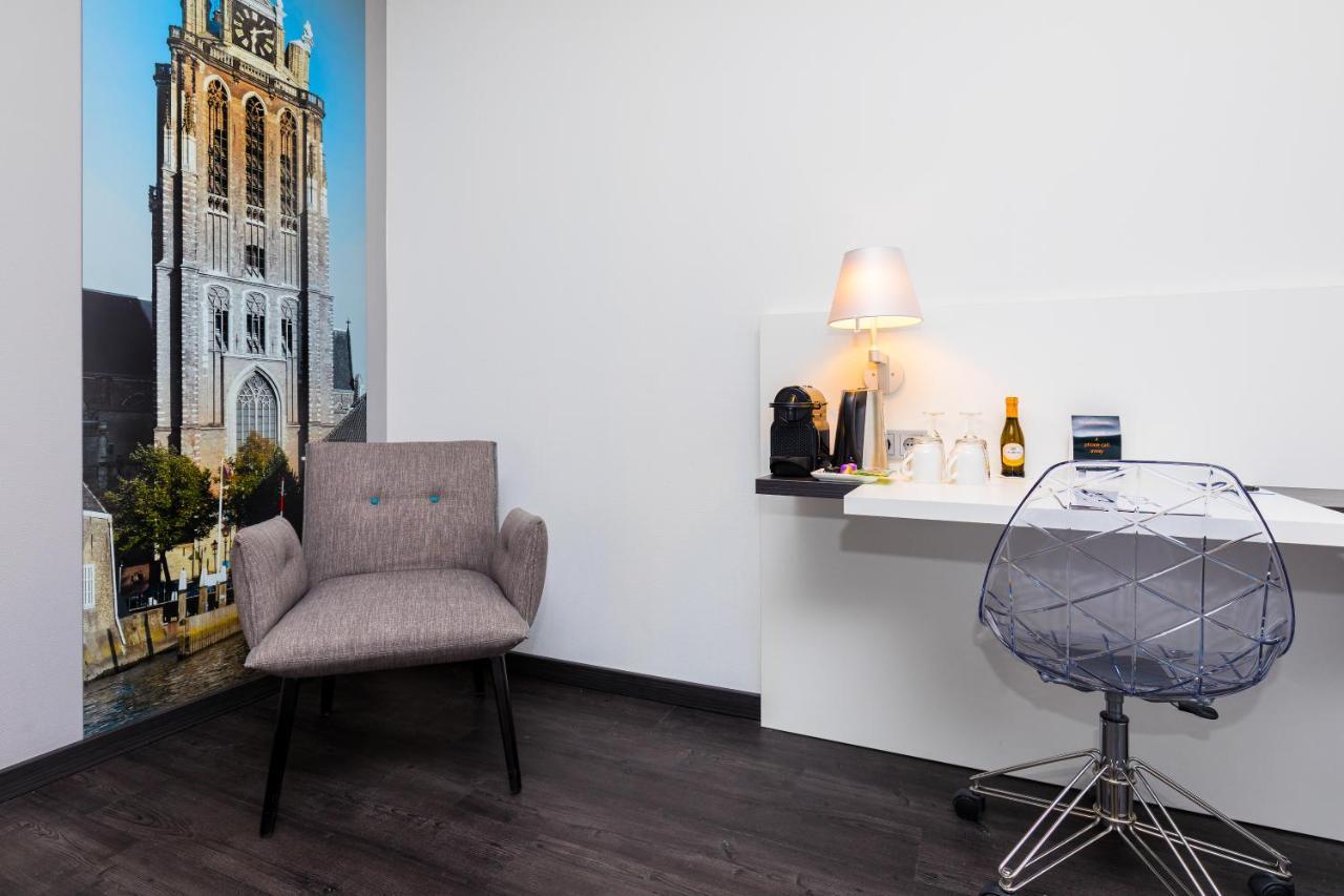 Postillion Hotel Dordrecht Bagian luar foto